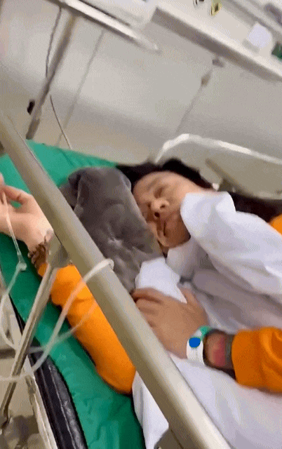 Tuấn Hưng chia sẻ hình ảnh nhập viện khiến người hâm mộ lo lắng