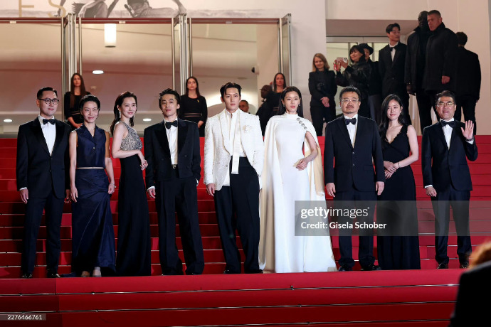 Jeon Ji Hyun đổ bộ Cannes 2026: Bị 