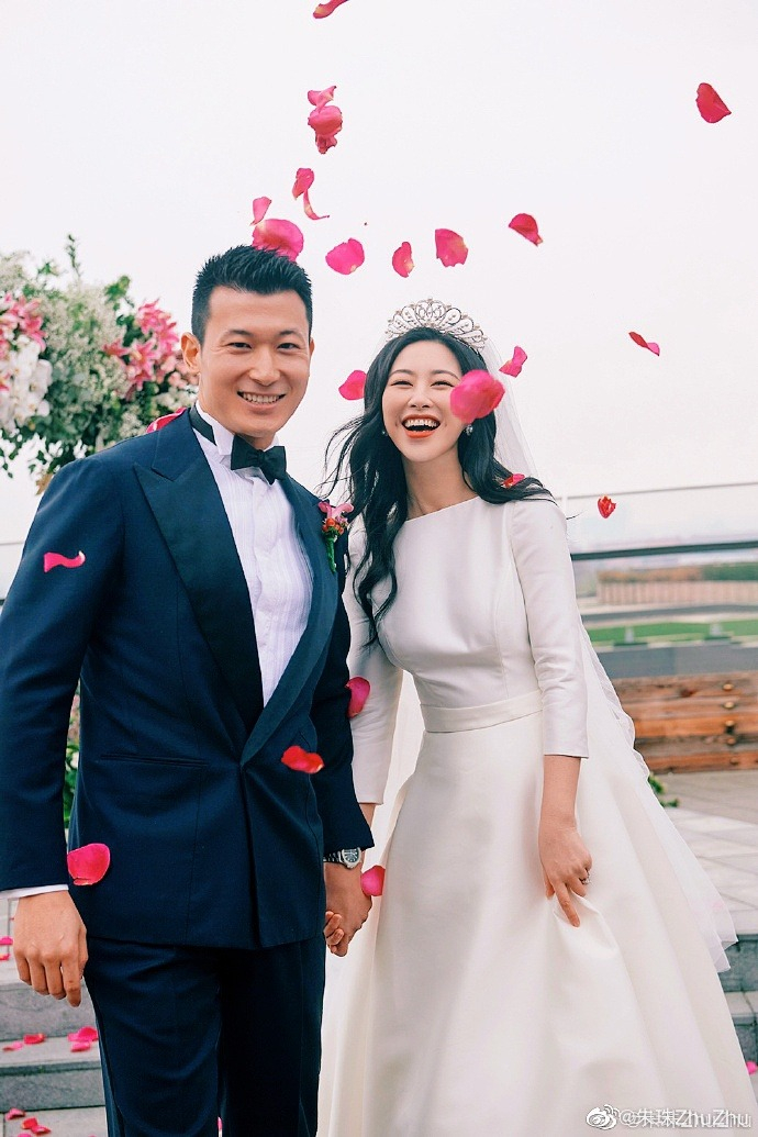 Nữ diễn viên có cuộc hôn nhân hạnh phúc, viên mãn bên ông xã kém 2 tuổi. Ảnh: Sina.
