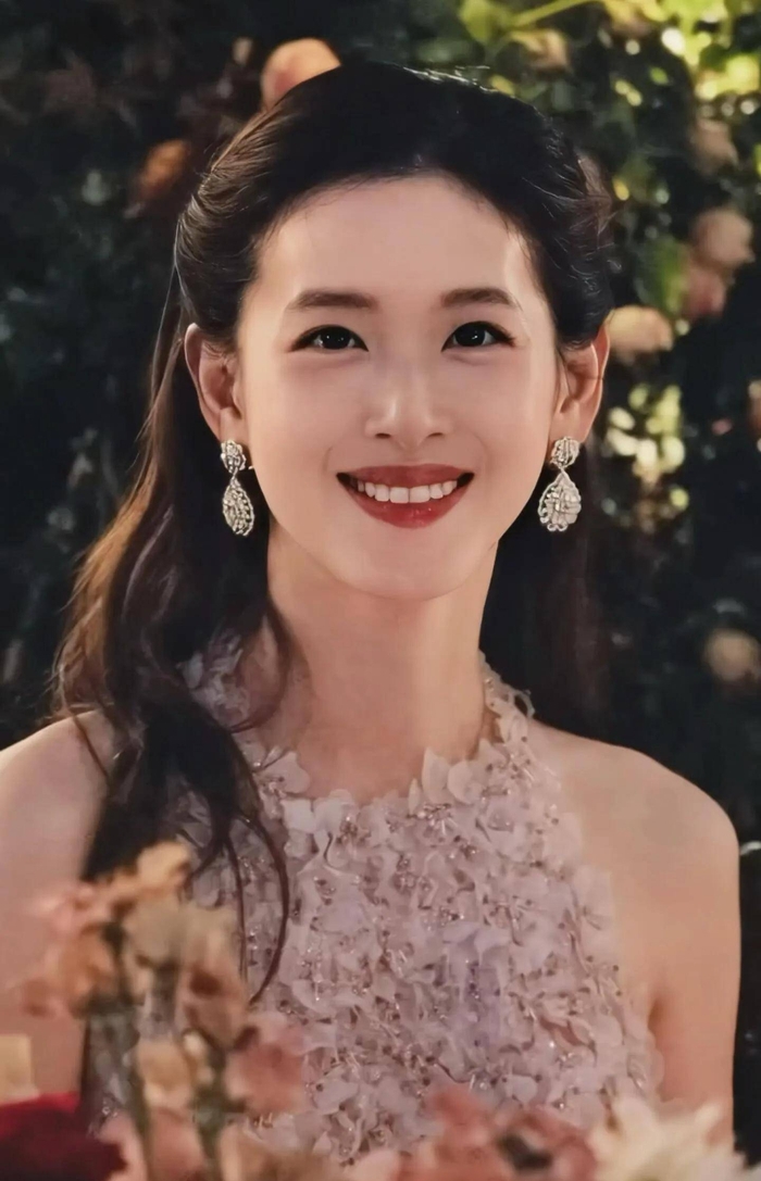 Chương Trạch Thiên xuất hiện tại tiệc tối kín chỉ dành cho giới siêu giàu và tinh hoa Cannes: Visual tuổi 32 áp đảo