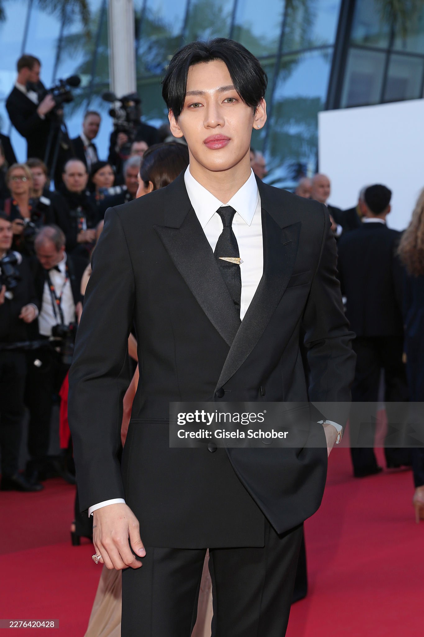 Fan phát hoảng khi nam idol này để kiểu tóc bổ luống. Ảnh: Getty Images