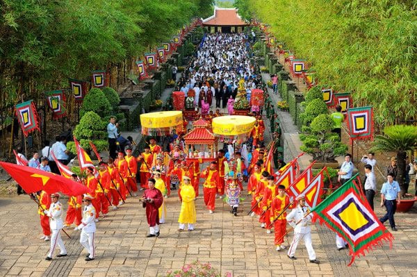 Ngôi đền Tổng Bí thư Tô Lâm đến dâng hương: Phải vượt qua 495 bậc đá, là Di sản văn hóa của nhân loại