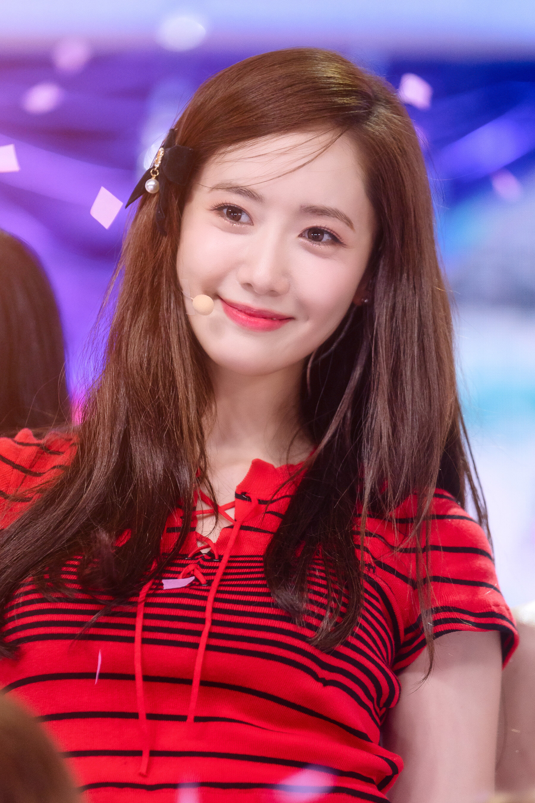 Đến năm 2026, khi Kpop đã bước sang thế hệ thứ năm với sự cạnh tranh khốc liệt về visual, kỹ năng lẫn chiến lược truyền thông, Yoona vẫn giữ được vị thế riêng biệt
