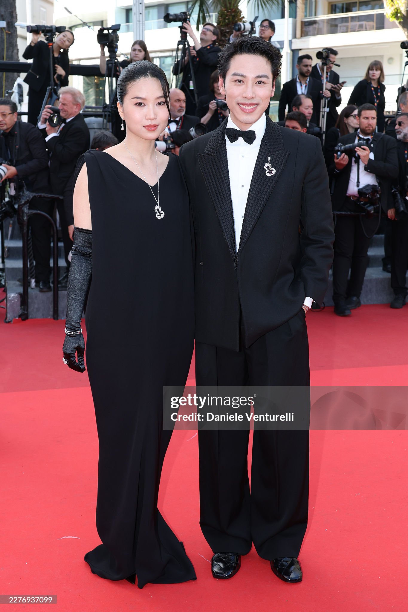 Bộ đôi influencer thời trang Aha, Lolo. Ảnh: Getty Images