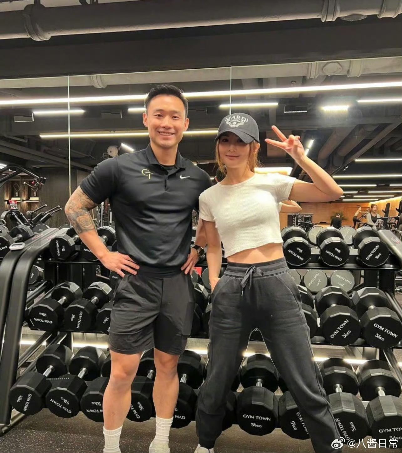 Mối quan hệ giữa Thái Trác Nghiên và ông xã kém 10 tuổi đã liên tục chiếm sóng truyền thông. Ảnh: Sohu