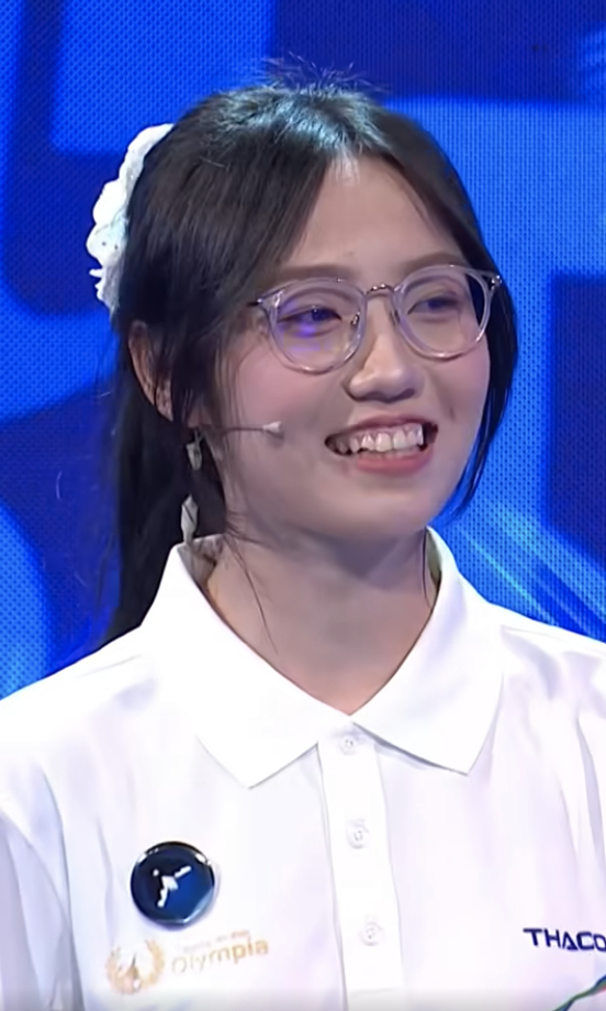 Cô bạn còn hóm hỉnh bày tỏ có thể tự tin bảo vệ MC Khánh Vy