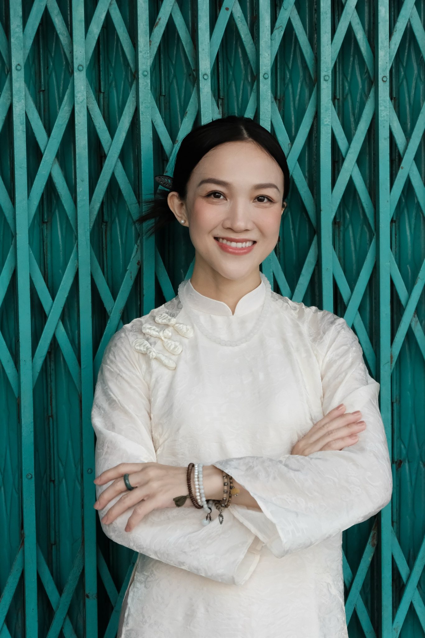 Thái Ngọc Bích cũng từng hoạt động nghệ thuật nhưng lui về hậu trường sau khi kết hôn
