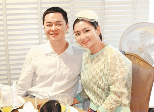 Selina ly hôn luật sư Trương Thừa Trung chỉ sau 5 năm chung sống. Ảnh: Sohu.
