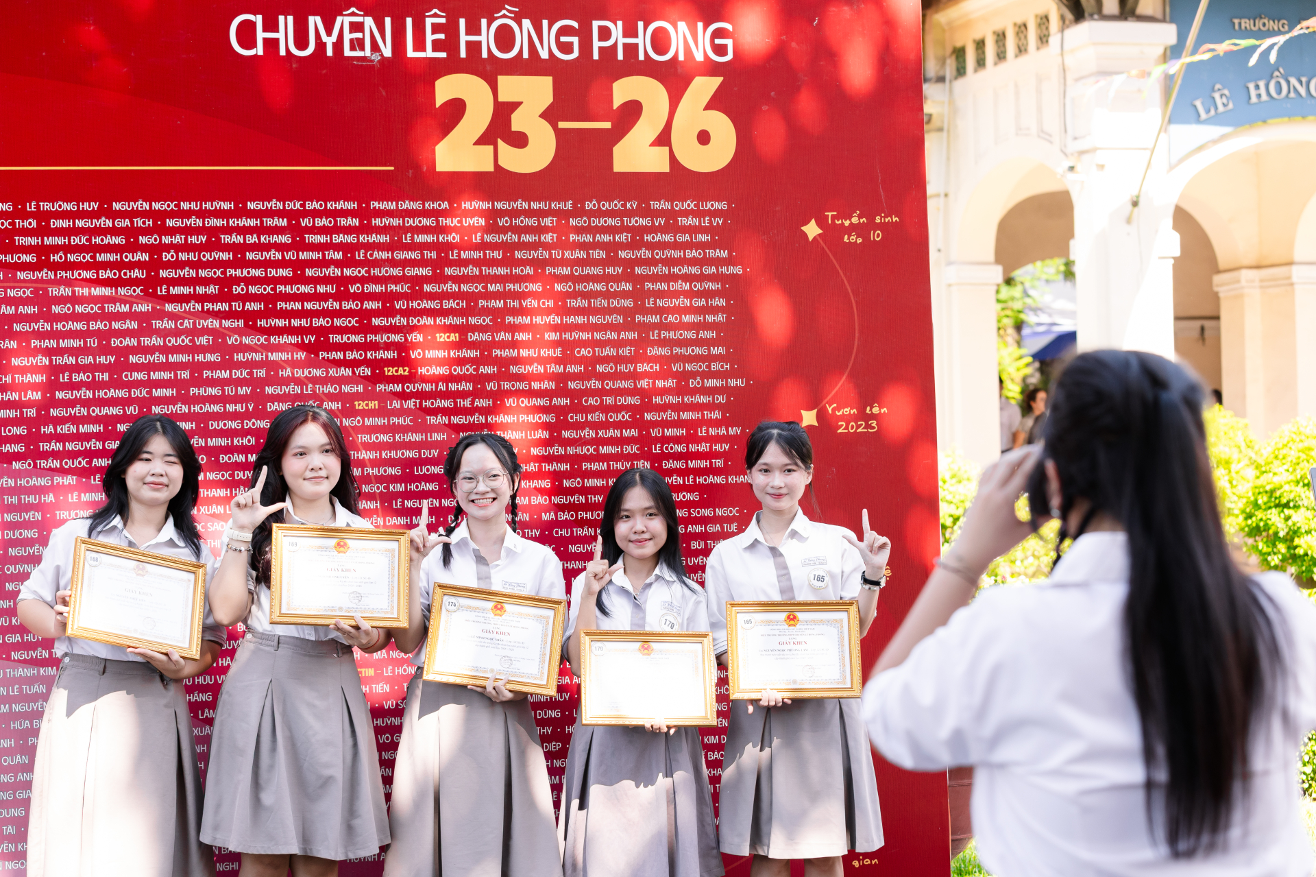 Ngày ra trường đặc biệt của học sinh trường chuyên đình đám nhất TP.HCM