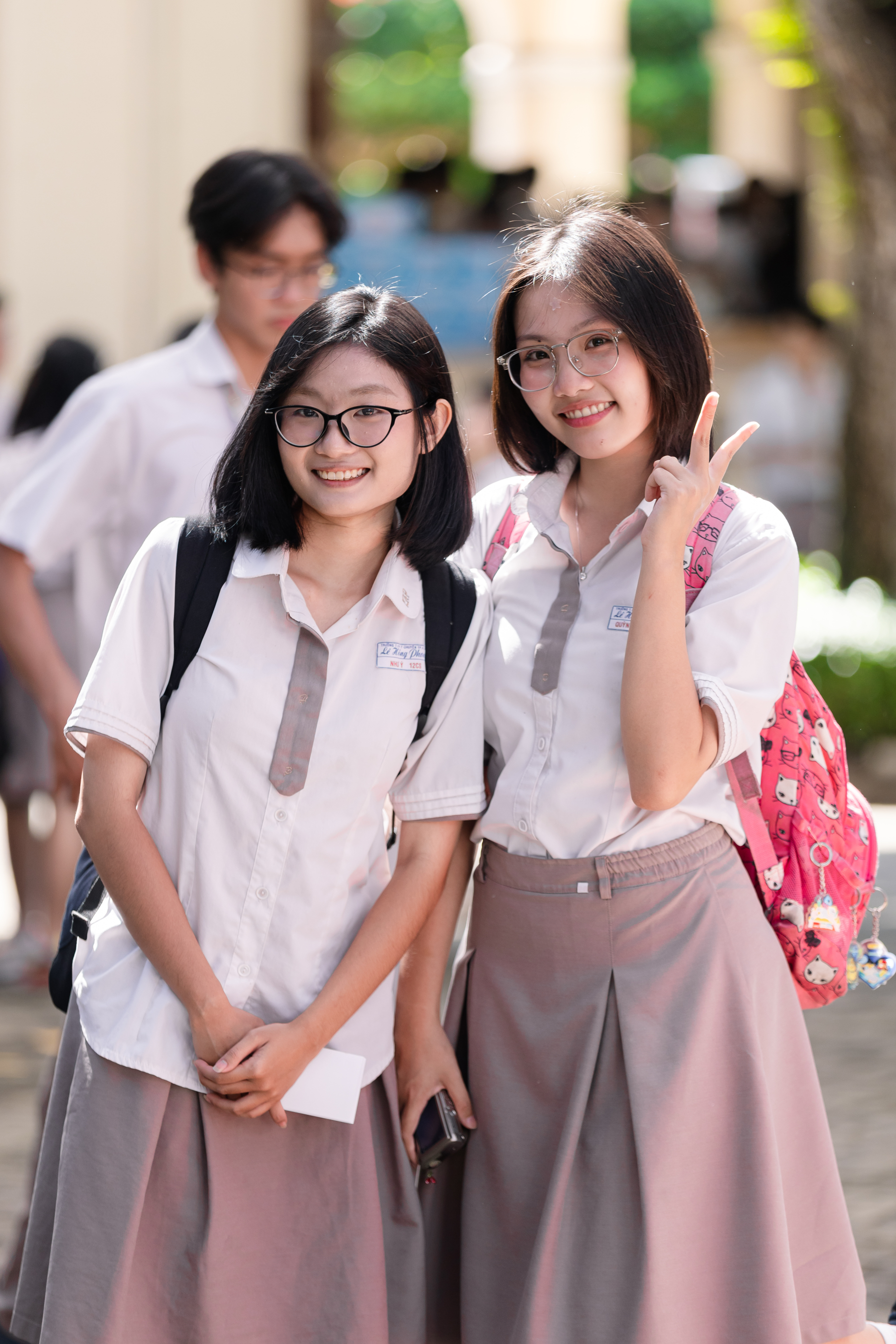 Nữ sinh Chuyên Lê Hồng Phong trong ngày bế giảng