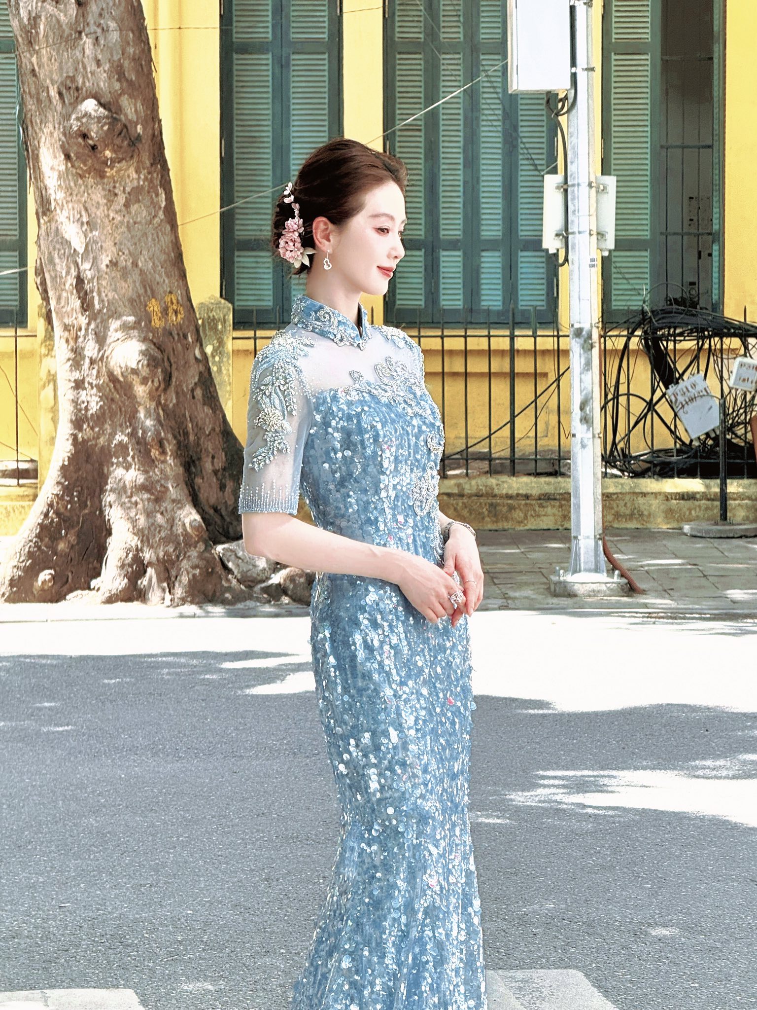 Khí chất dịu dàng, thanh lịch cùng phong thái nhẹ nhàng của Lưu Thi Thi được truyền thông và cư dân mạng Trung - Việt không ngớt lời khen. Ảnh: Hoài Thủy Trúc Đình.
