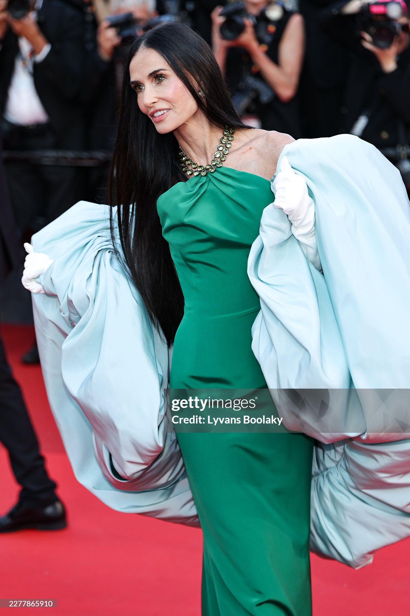 Thời gian chỉ càng khiến Demi Moore thêm mặn mà cuốn hút. Ảnh: Getty Images