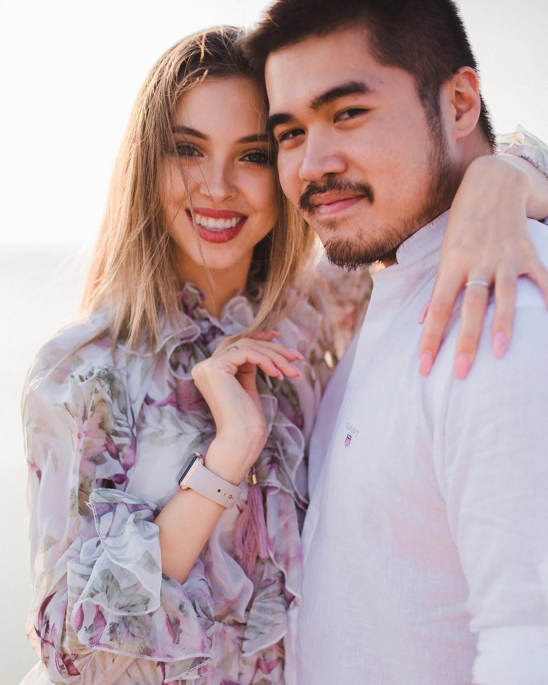 Cặp đôi chồng Việt - vợ Nga khiến 2 triệu người có cùng 1 thắc mắc: “Anh làm sao cưới được cô ấy?”