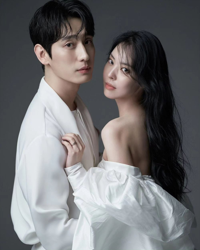 Bộ ảnh cưới của Soobin và ông xã cũng được ví von là đẹp tựa hình tạp chí. Ảnh: Nate