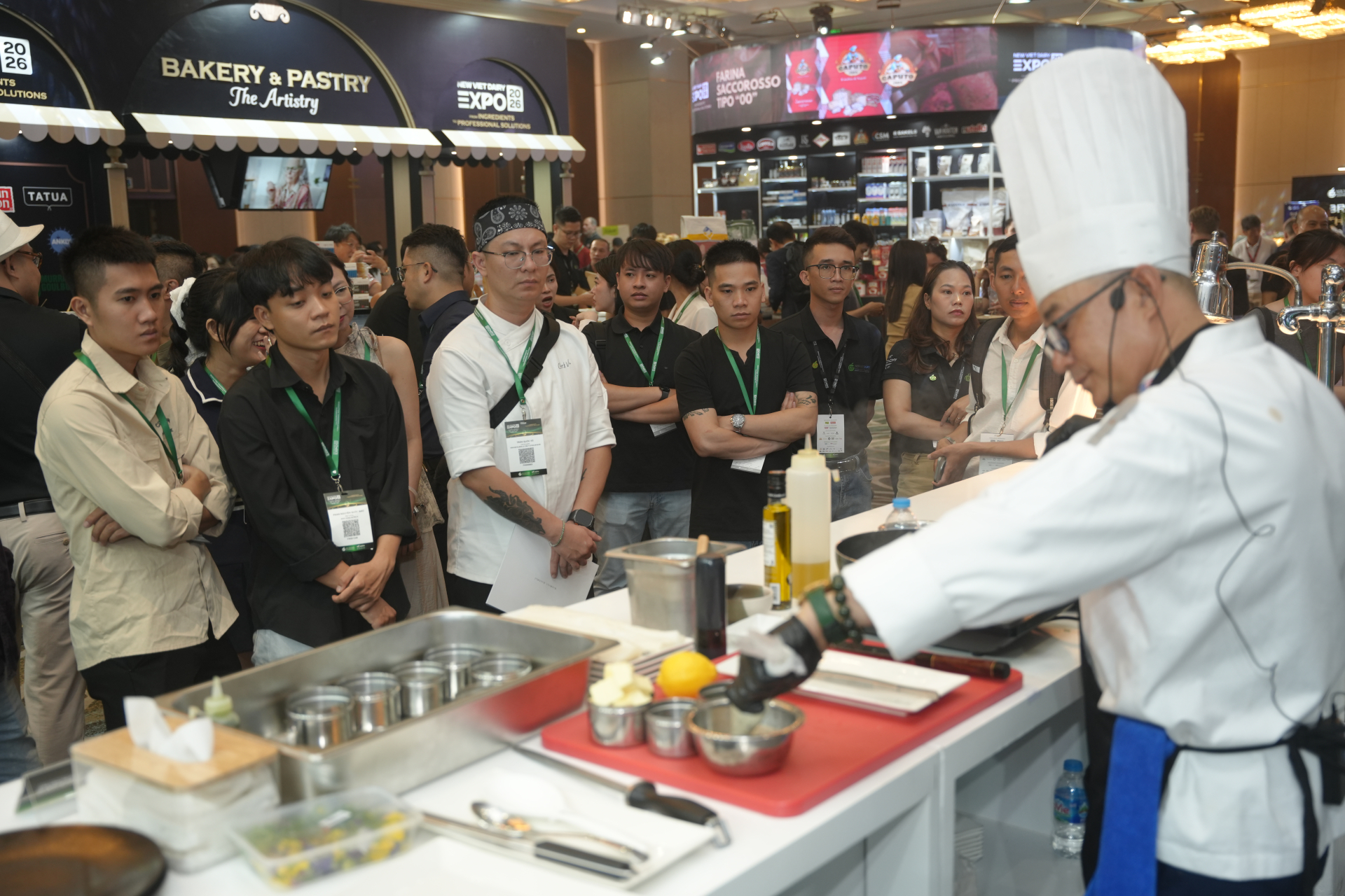 Sự chuyển dịch âm thầm đang diễn ra trong ngành F&B Việt Nam: Nấu ăn ngon thôi chưa chắc đã giữ được nhà hàng