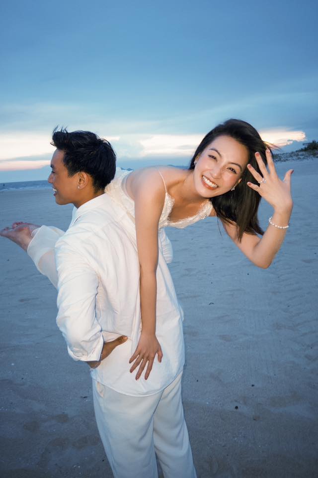 Thảo Tâm thông báo được bạn trai cầu hôn