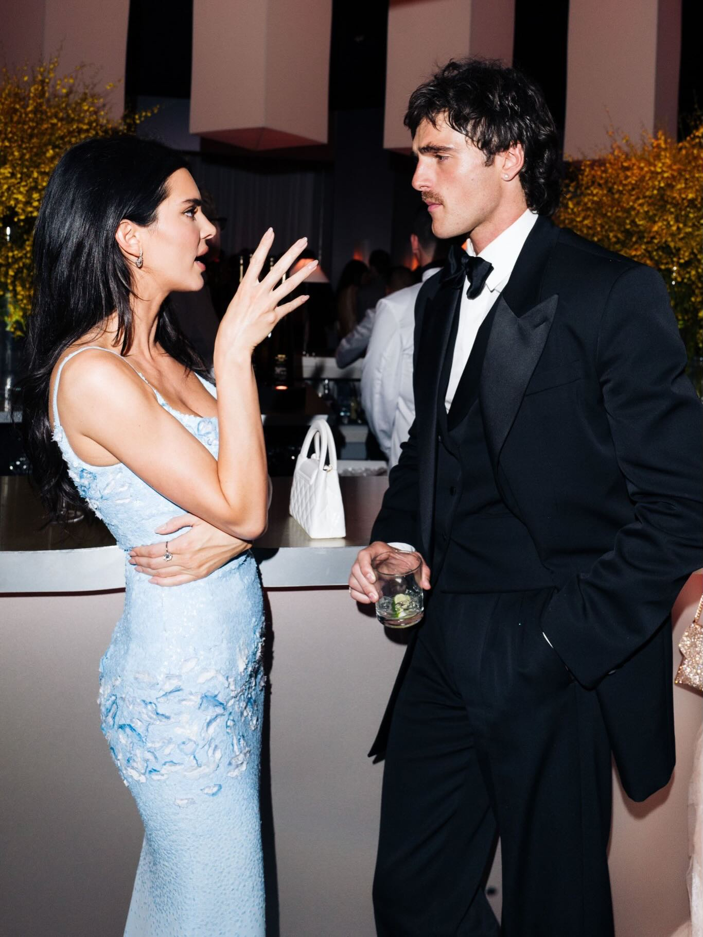 Kendall Jenner - Jacob Elordi là bạn bè đã lâu và mới chớm nở tình cảm. Ảnh: X