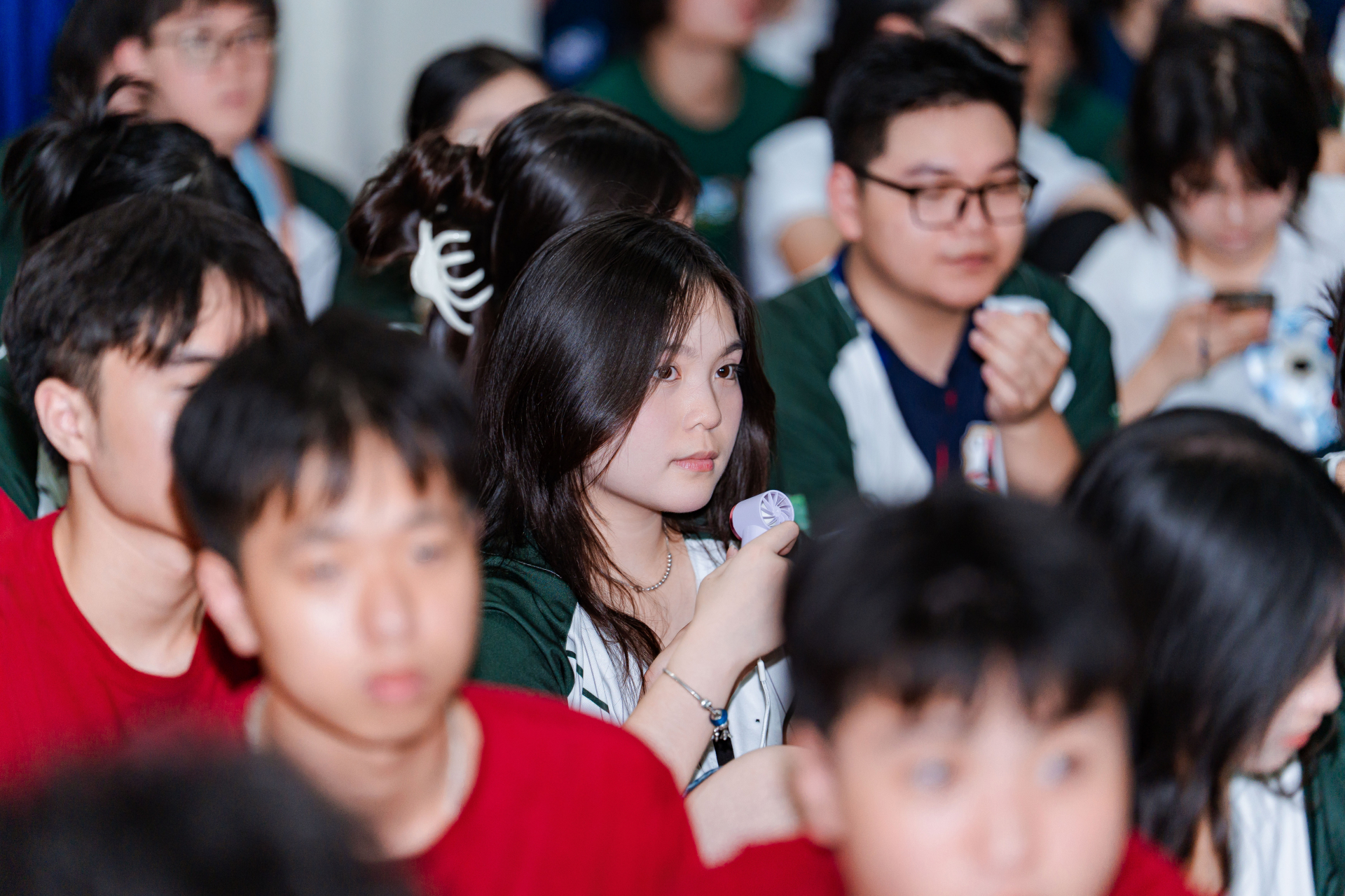 Hơn 1000 ngày thanh xuân thu bé lại vừa bằng một lễ trưởng thành đặc biệt tại Chuyên ngoại ngữ -