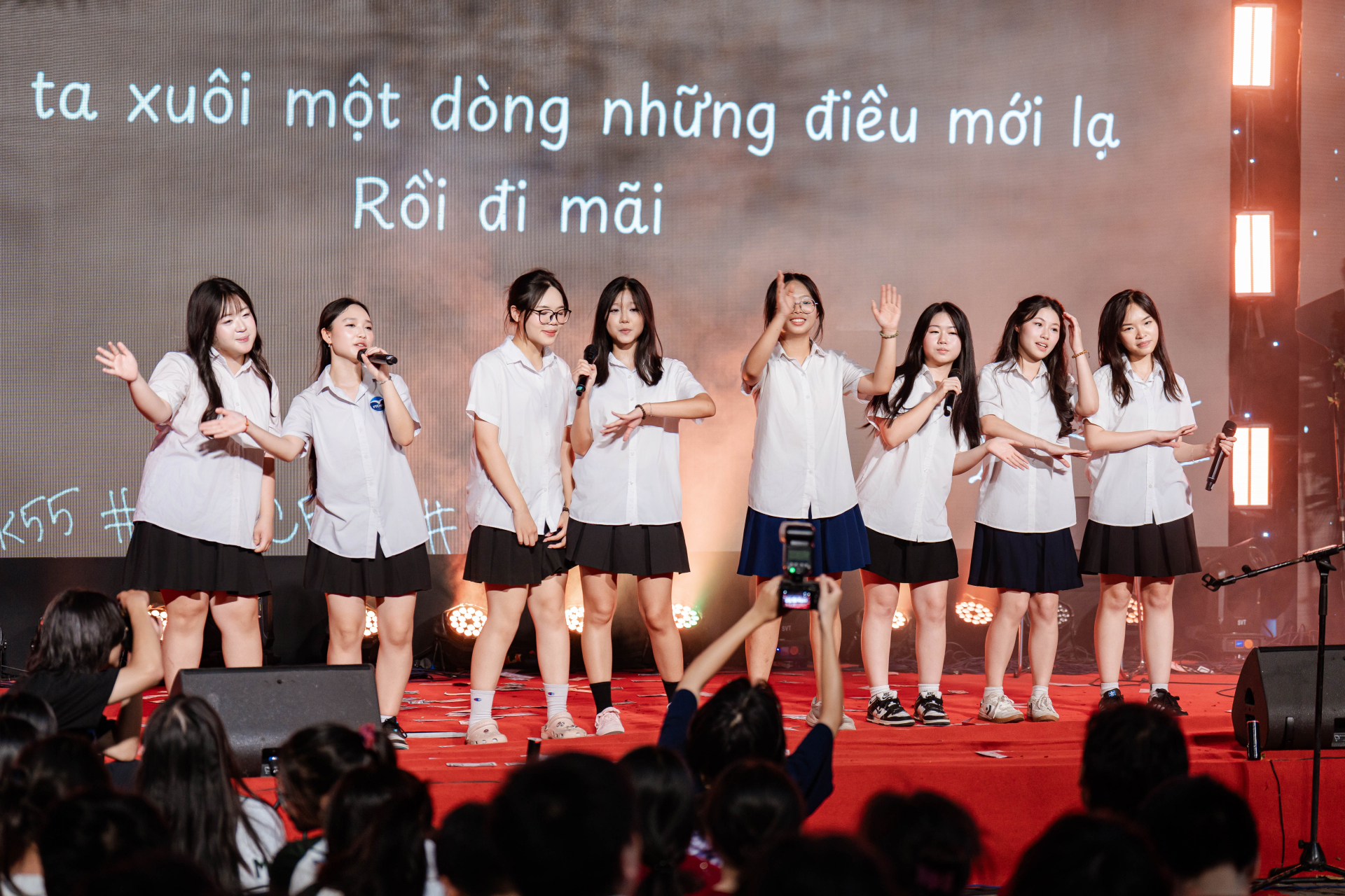 Những tiết mục nghệ thuật đặc sặc được chuẩn bị bởi chính các bạn học sinh