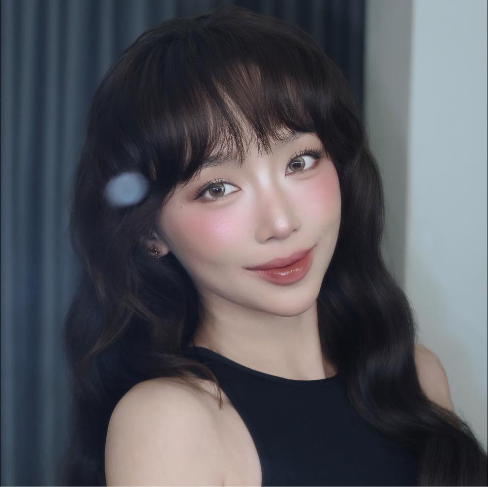 Những động thái mới của Tóc Tiên gây chú ý