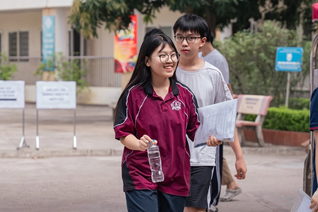 Từ những nụ cười rạng rỡ
