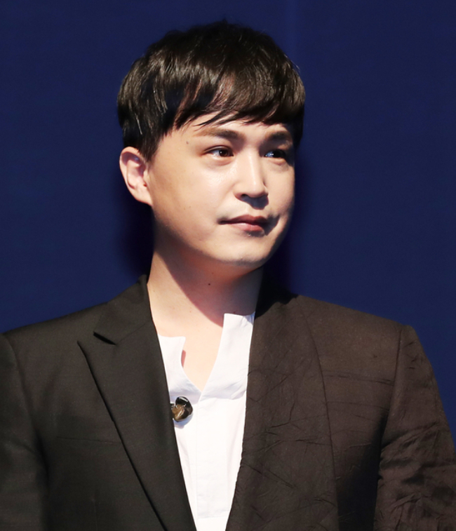 Hình tượng của Lee Soo đã bị sụp đổ hoàn toàn sau bê bối nghiêm trọng. Ảnh: Nate