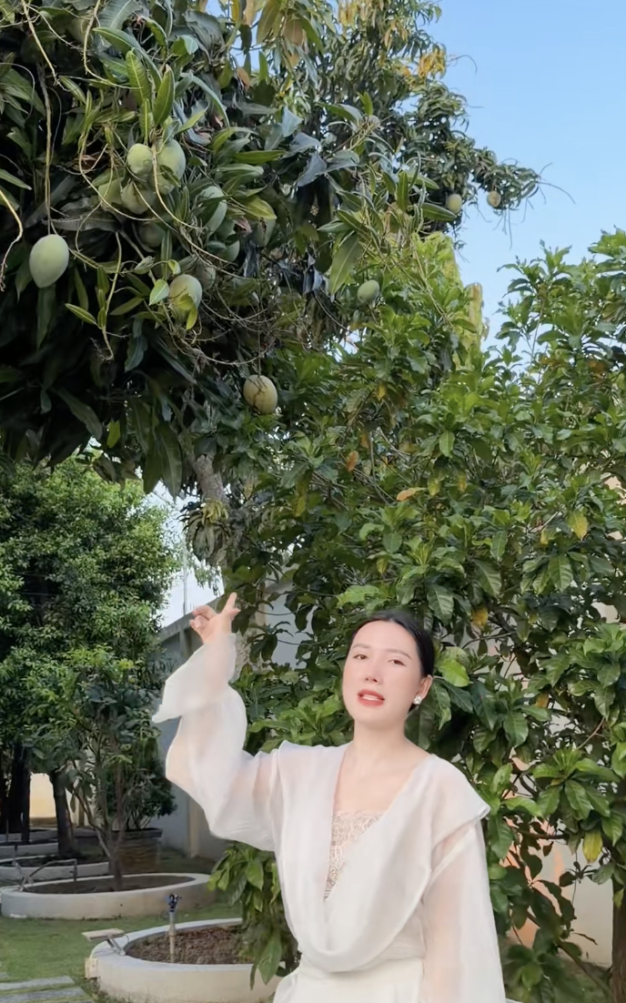 Cuộc sống hiện tại của Ngân Collagen