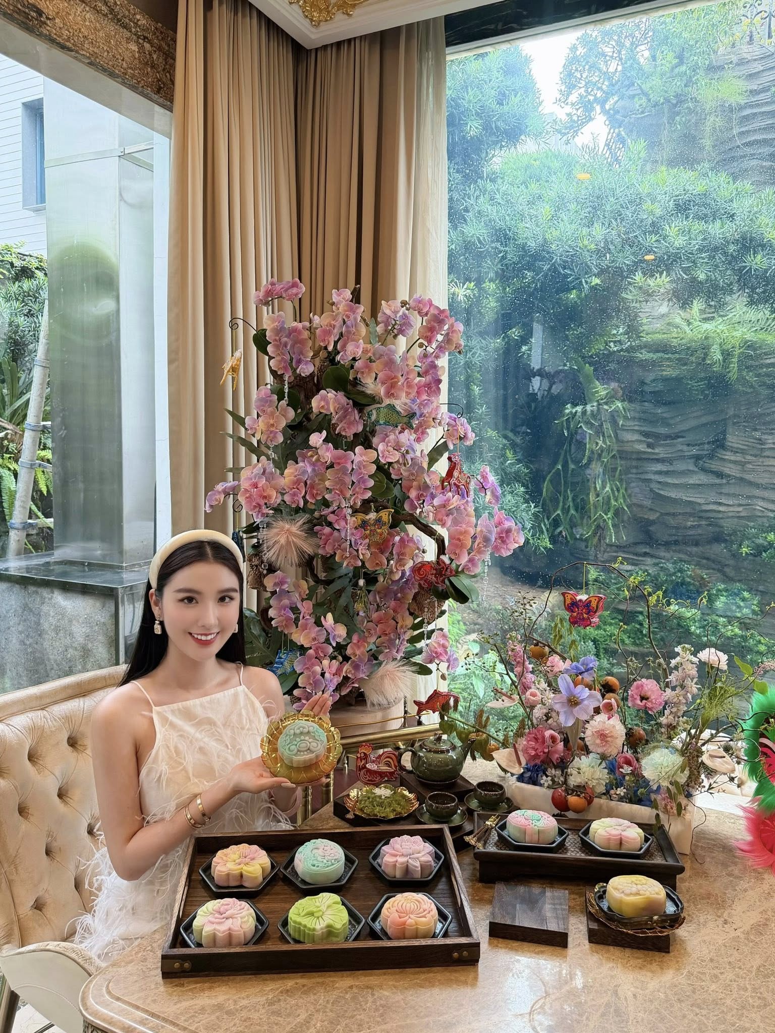 Tổ ấm của Kiều Loan và Ngọc Loan: Người ở biệt thự sân vườn, người sống ở chung cư cao cấp