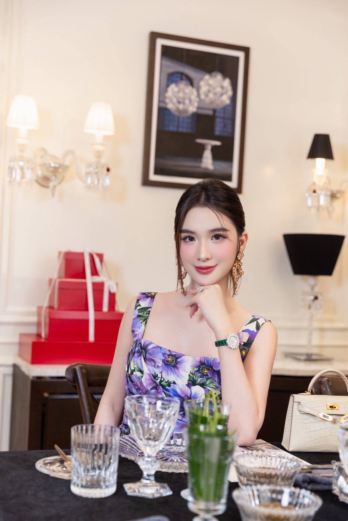 Ngọc Loan có cuộc sống sang chảnh nhưng cực kì kín tiếng