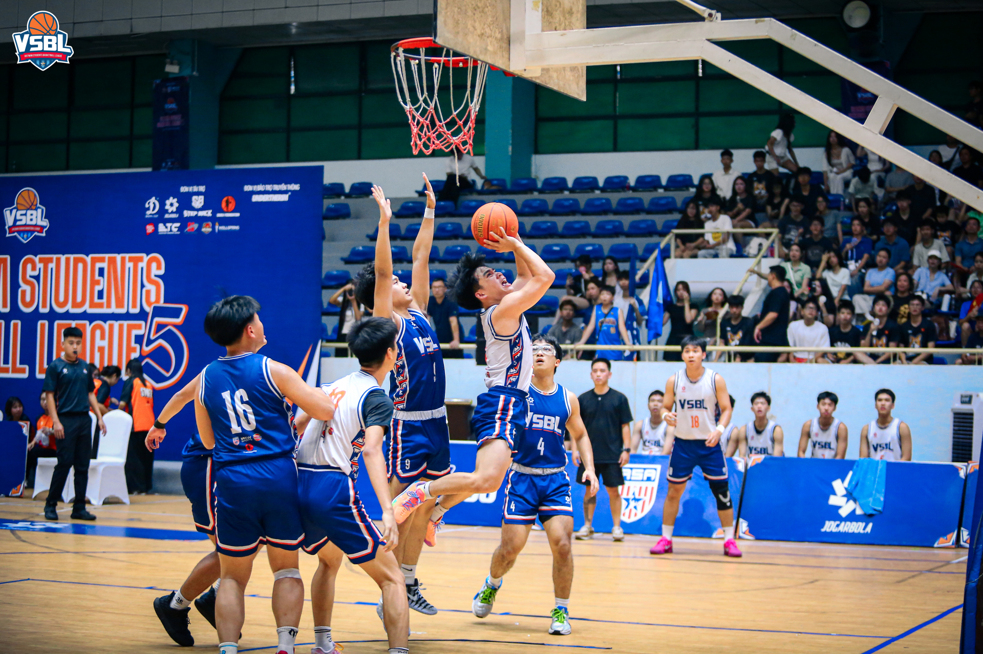 Lộ diện những nhà vua mới của giải bóng rổ học đường VSBL mùa 5 sau loạt trận chung kết rực lửa