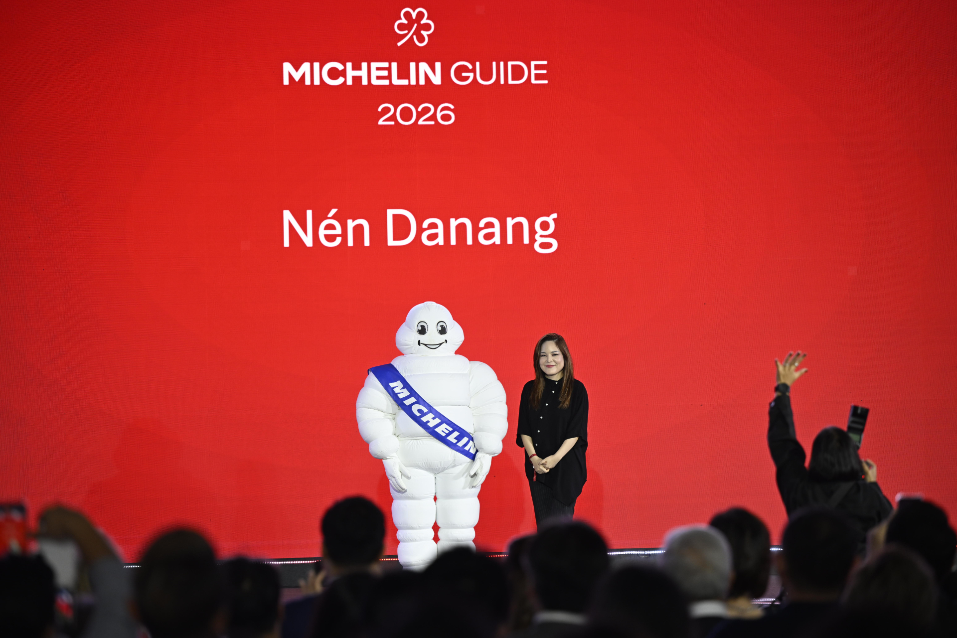 Michelin 2026 bùng nổ tranh cãi: Không hề có bánh mì trong danh sách Bib Gourmand, Bánh cuốn Bà Hoành lọt top gây khó hiểu