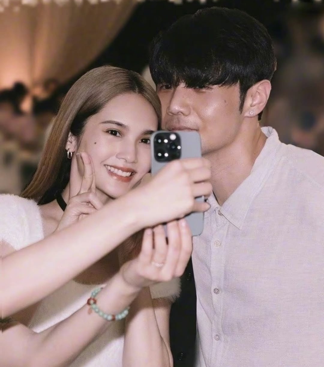 Đến tháng 7/2019, Lý Vinh Hạo thông báo đã cầu hôn thành công đúng vào sinh nhật tuổi 34 của mình