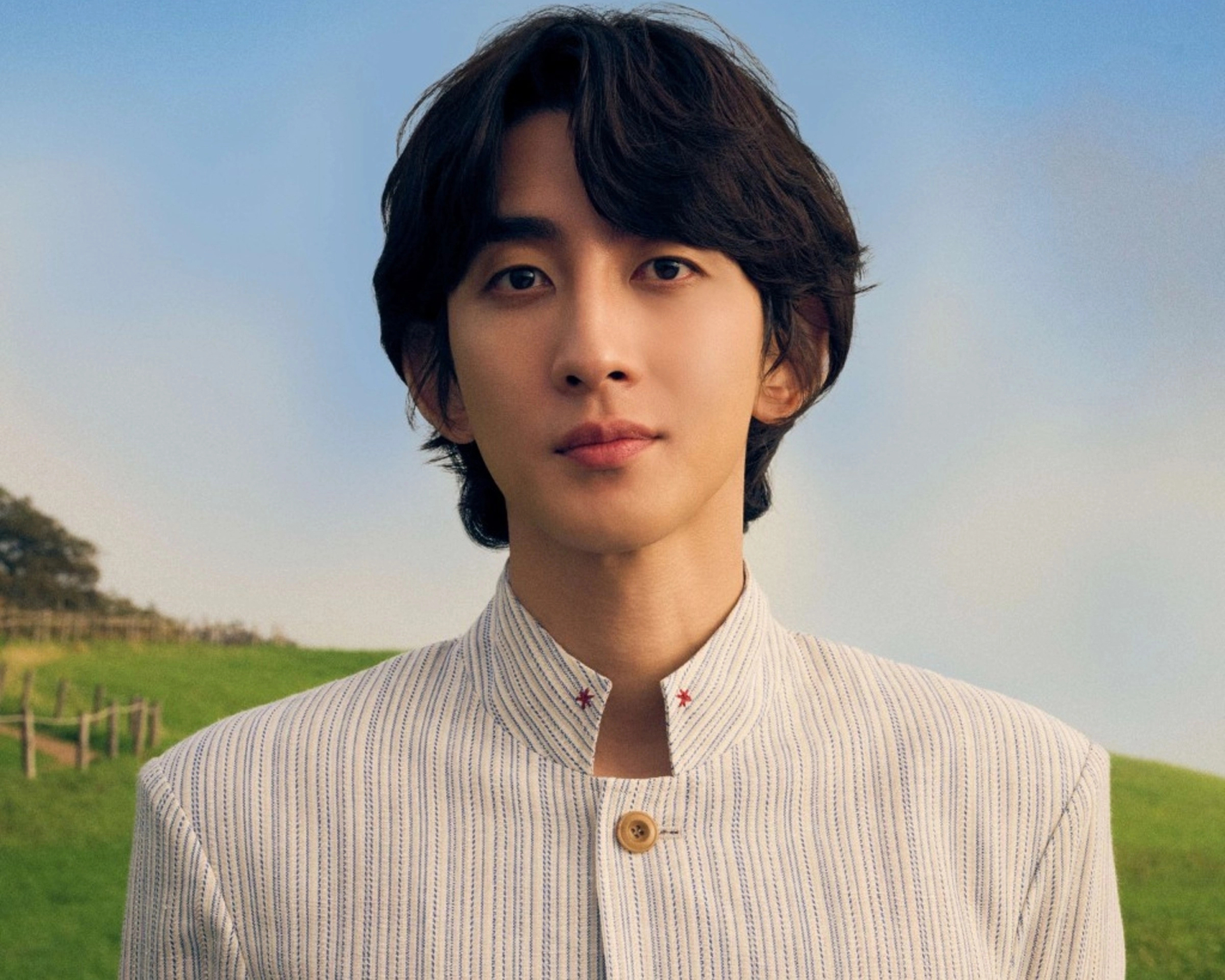 Choi Jung Hoon gặt hái được nhiều thành tích đáng ngưỡng mộ trên mặt trận âm nhạc tại xứ sở kim chi. Ảnh: Naver