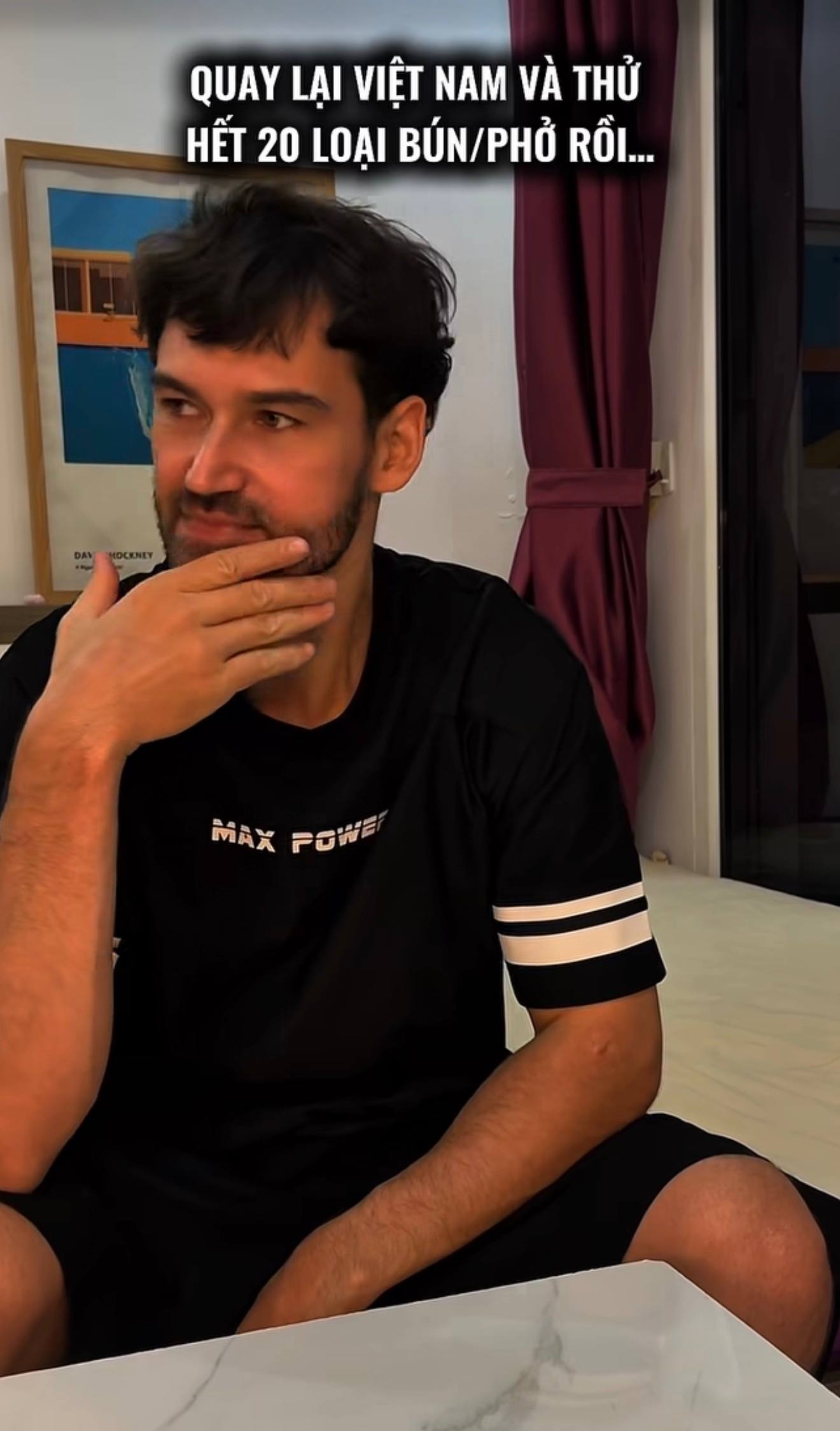 Khách Nga 