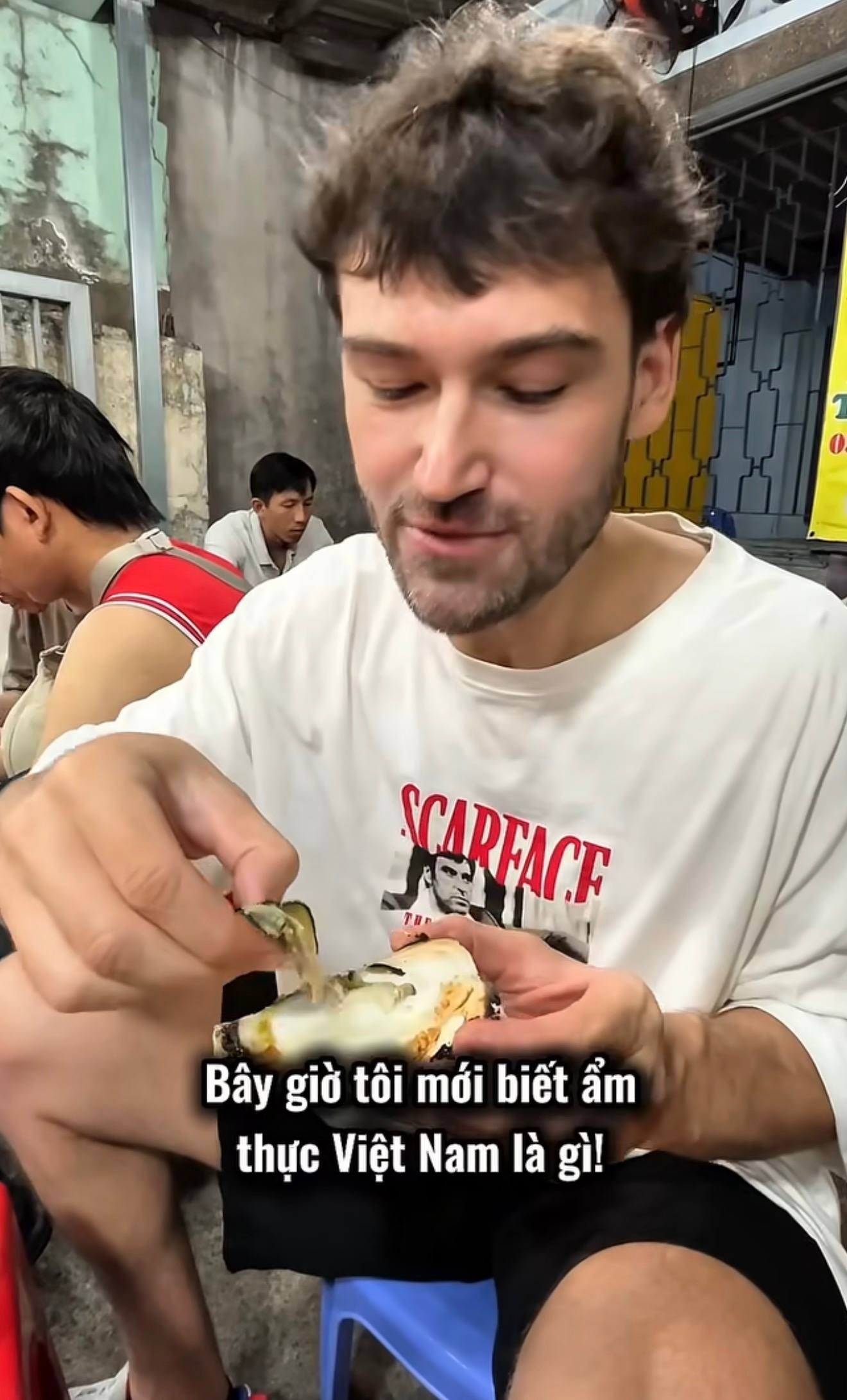 Khách Nga 