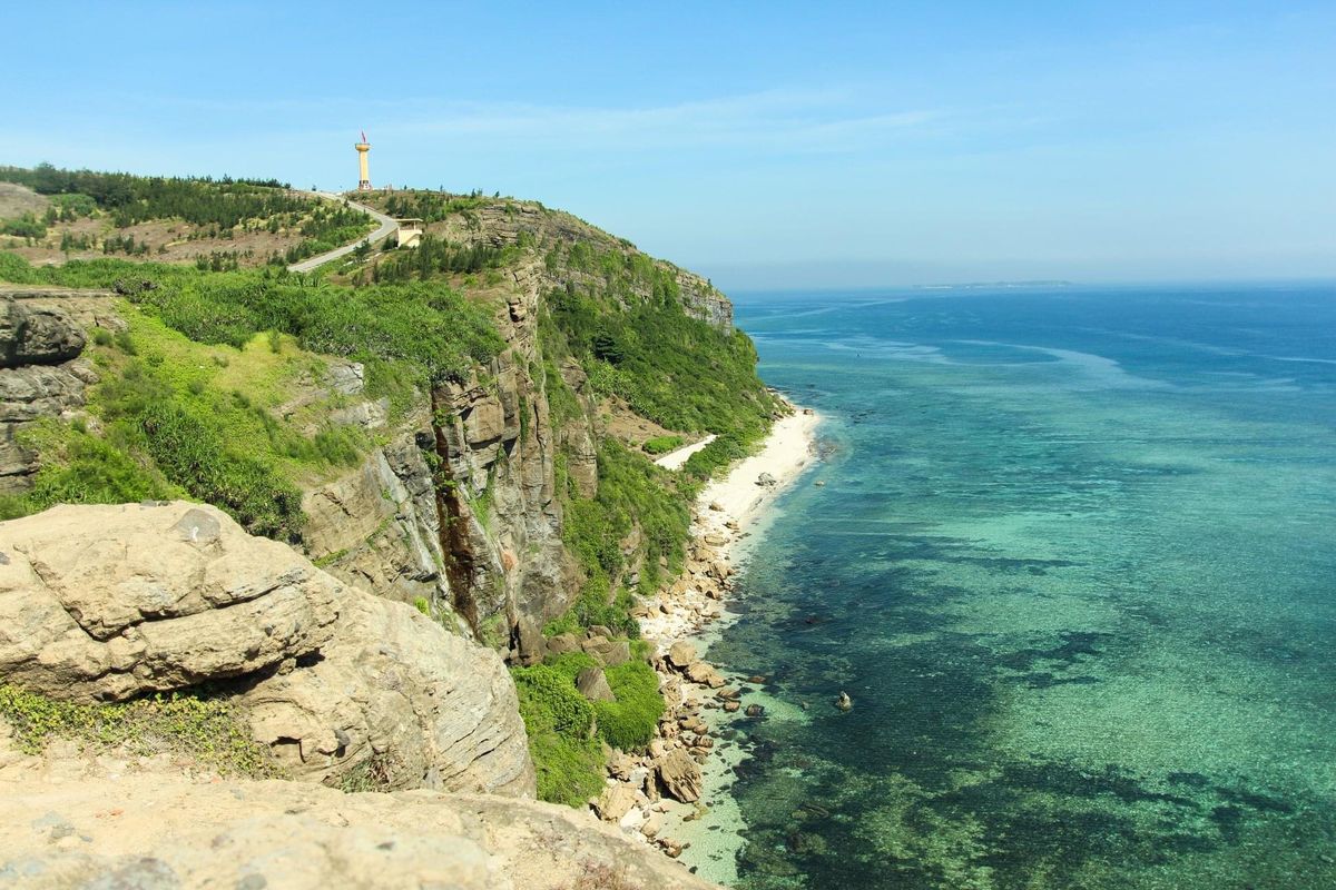 Việt Nam có một nơi sở hữu 10 ngọn núi lửa 30 triệu năm tuổi, nổi tiếng với đặc sản 