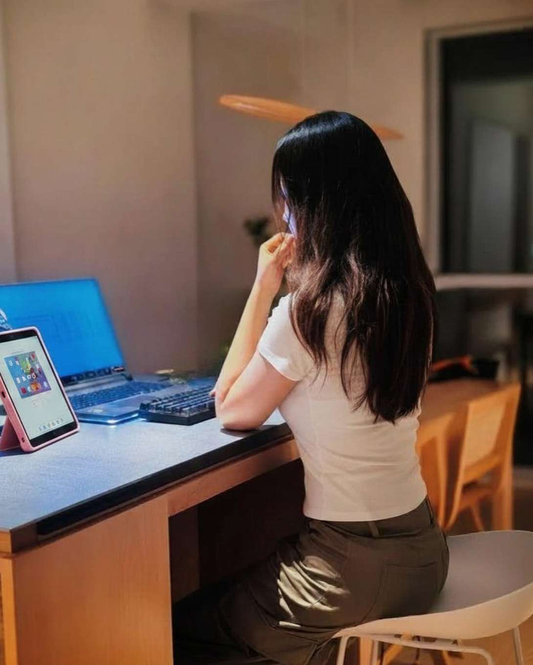 Thúy Trần cho hay sau tuổi 30, đi xin việc cô vừa có kinh nghiệm, trải nghiệm và cũng chuẩn bị kỹ càng hơn, nhưng đôi khi độ tuổi và cả những kinh nghiệm mà cô đang có lại trở thành