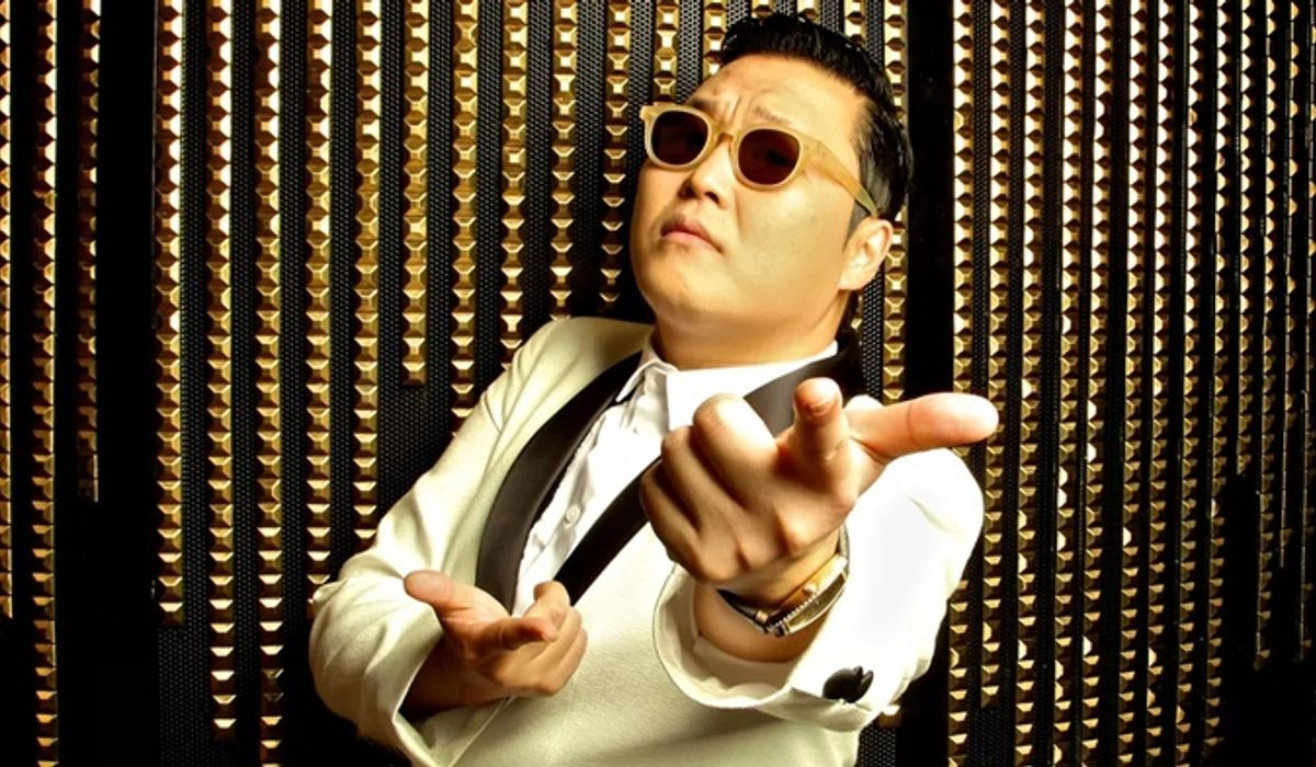 PSY vẫn tích cực hoạt động nghệ thuật dù vướng ồn ào. Ảnh: X.