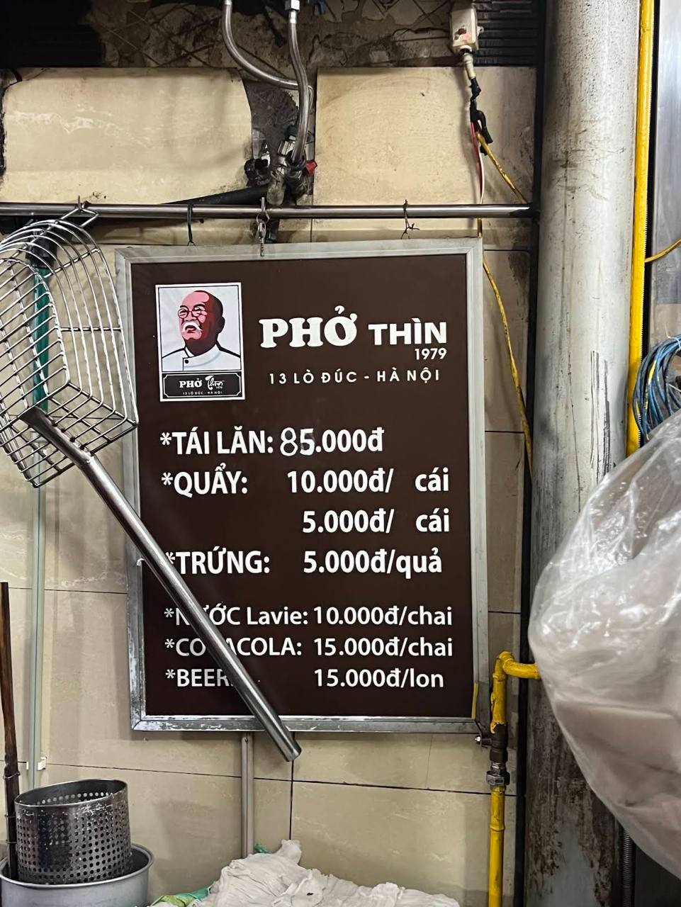 Mỹ nhân Hàn mê phở Việt, gọi bát phở ngập hành khiến dân tình gật gù: