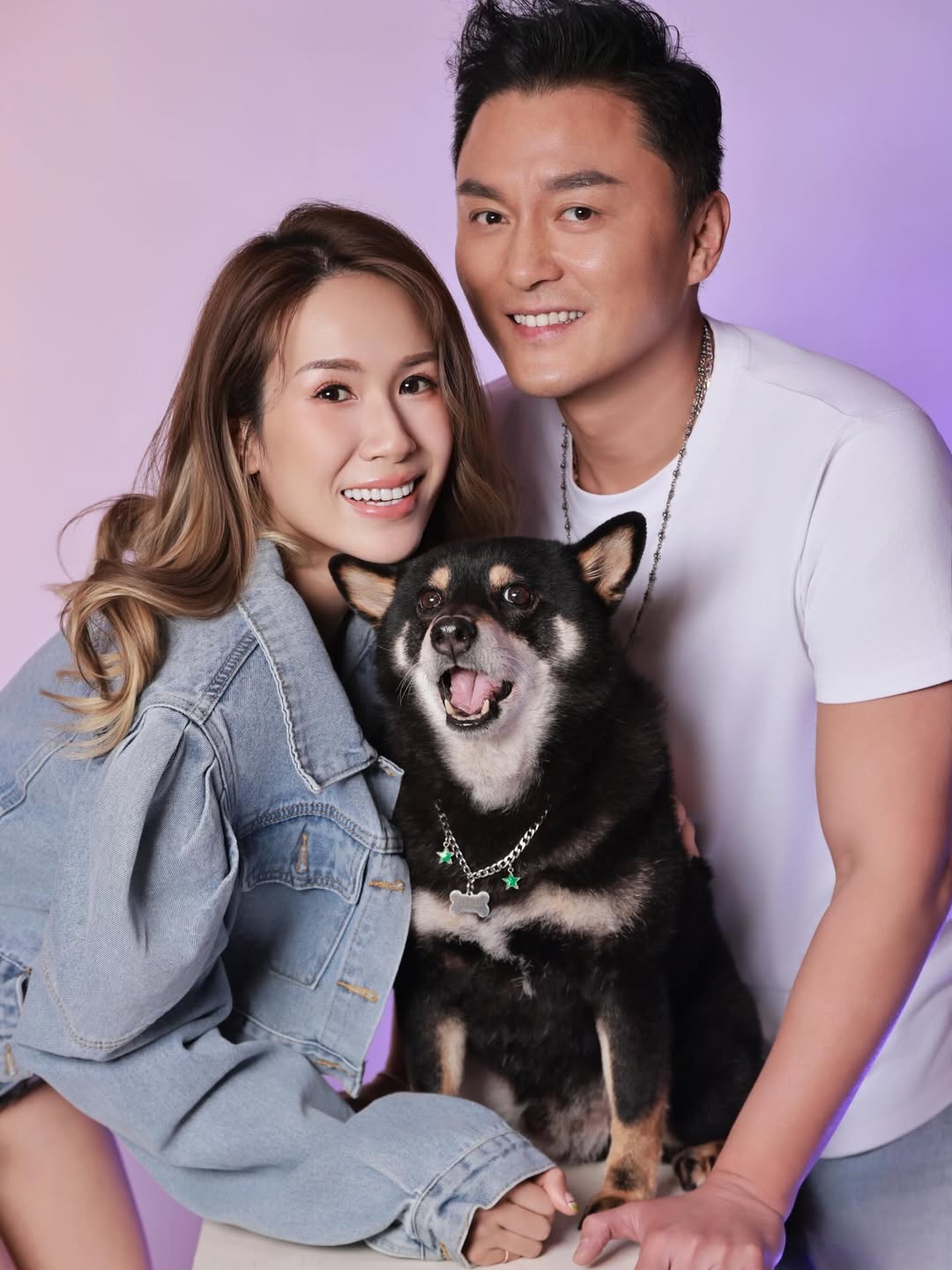 Dù Dương Minh có sự nghiệp lao dốc, nghiện rượu và có tiền án tiền sự, Trang Tư Minh vẫn luôn ở bên cạnh bạn trai. Ảnh: HK01.