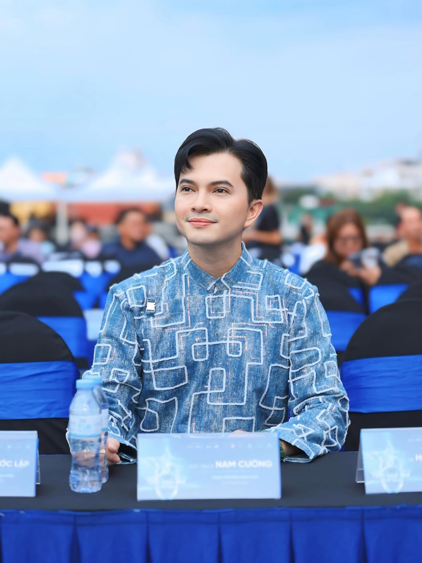 Nam Cường là nam ca sĩ được nhiều khán giả cuối 8X - đầu 9X biết đến. Những năm gần đây nam ca sĩ thường giữ vai trò làm MC trong một số chương trình truyền hình, thỉnh thoảng nhận show đi hát