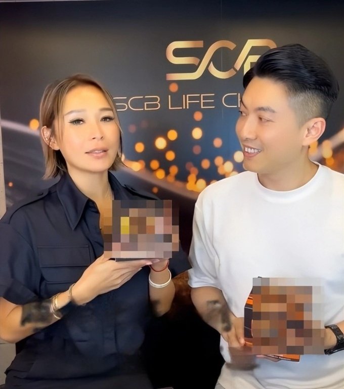 Trần Tuệ Linh phải bươn chải, livestream bán hàng kiếm tiền nuôi con sau khi Châu Trác Hoa đi tù và bị tịch thu nhiều tài sản. Ảnh: Sina.