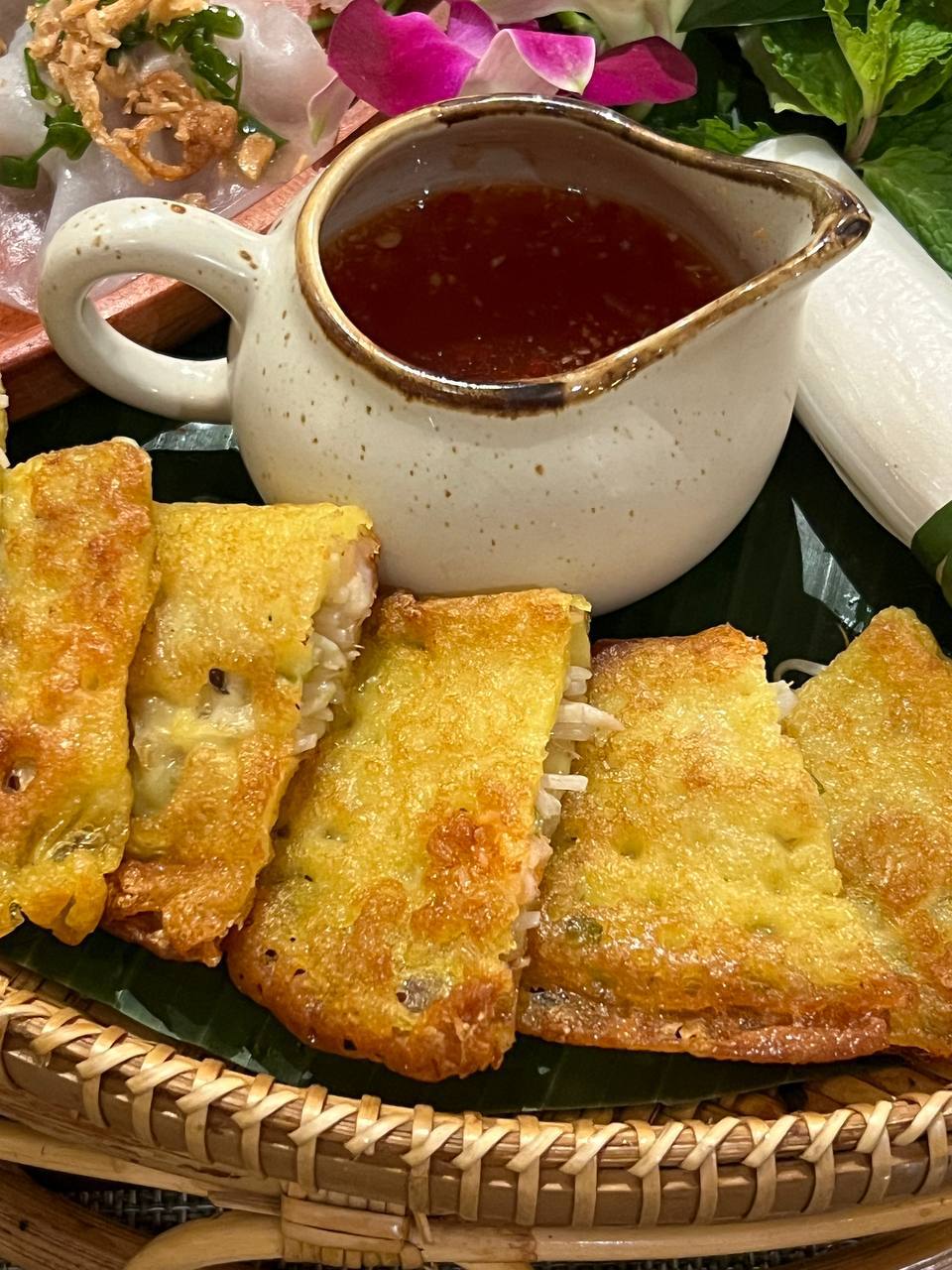 Trải nghiệm nhà hàng có vị trí đắc địa nhất Hội An, tự tay làm tô mỳ quảng vừa ý nhất cuộc đời