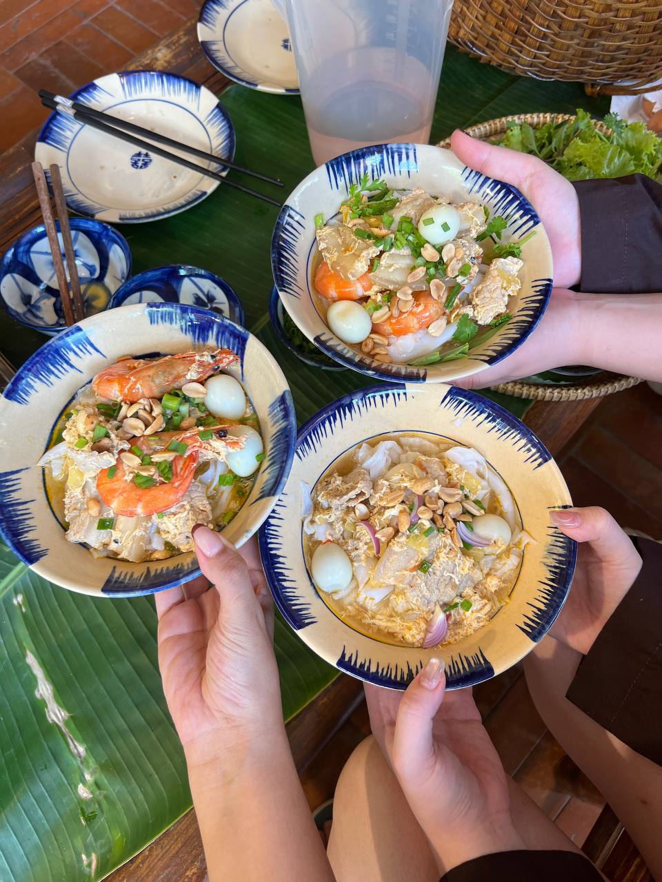 Trải nghiệm nhà hàng có vị trí đắc địa nhất Hội An, tự tay làm tô mỳ quảng vừa ý nhất cuộc đời