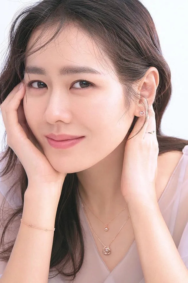 Khán giả hy vọng nữ diễn viên sớm nuôi lại tóc dài để trở lại với hình ảnh quen thuộc lúc trước. Ảnh: Naver