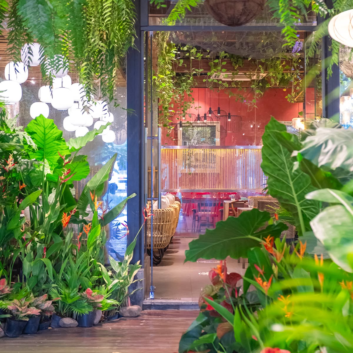 Việt Nam có 1 nhà hàng đích thân đón Thủ tướng Thái Lan và nguyên Thủ tướng Singapore, diện tích lên đến 3000 mét vuông