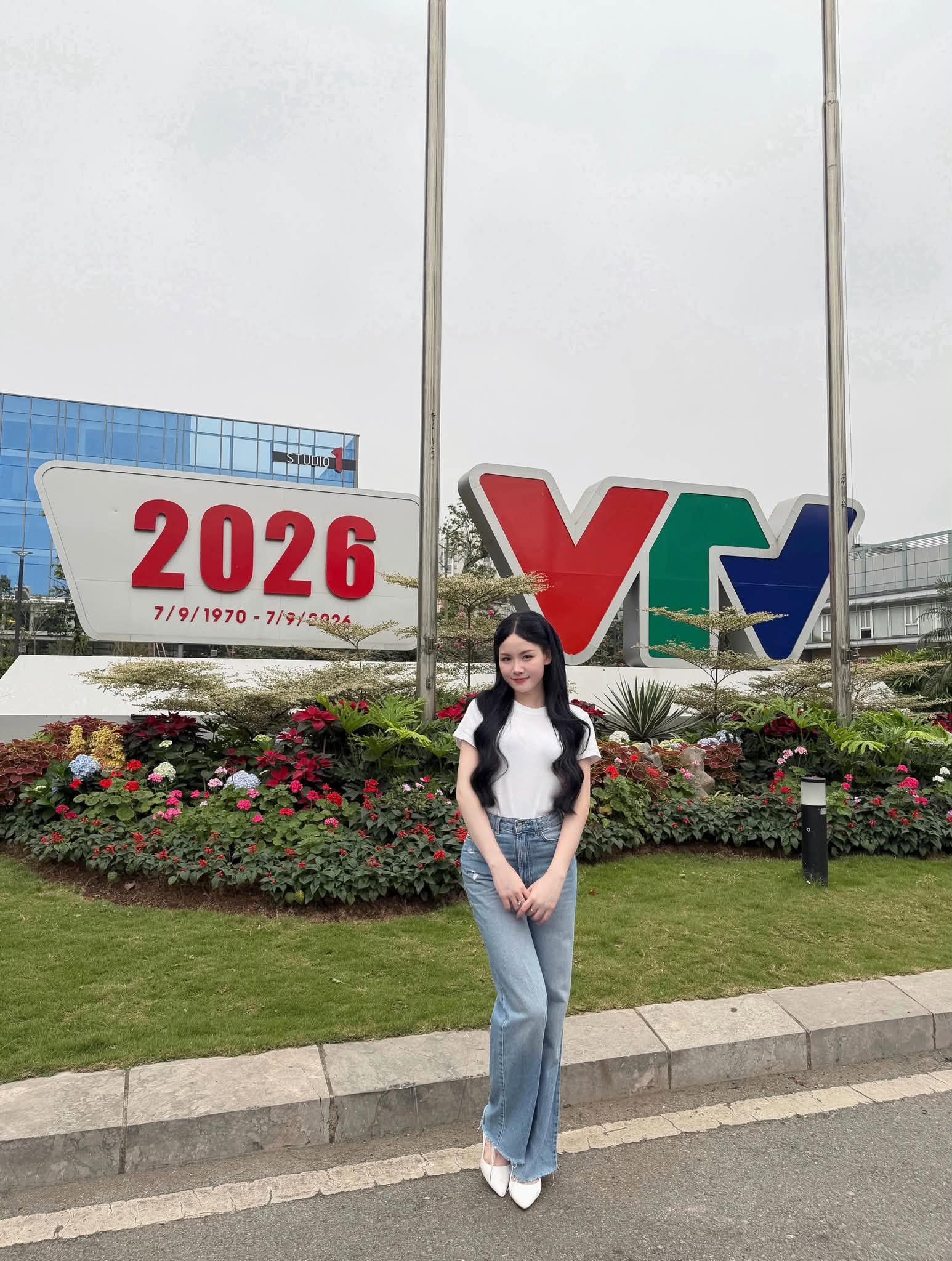 Đời thực của nữ sinh SN 2006 gây xôn xao vì nghi vấn “ăn trộm” báo cáo khoa học trên phim VTV