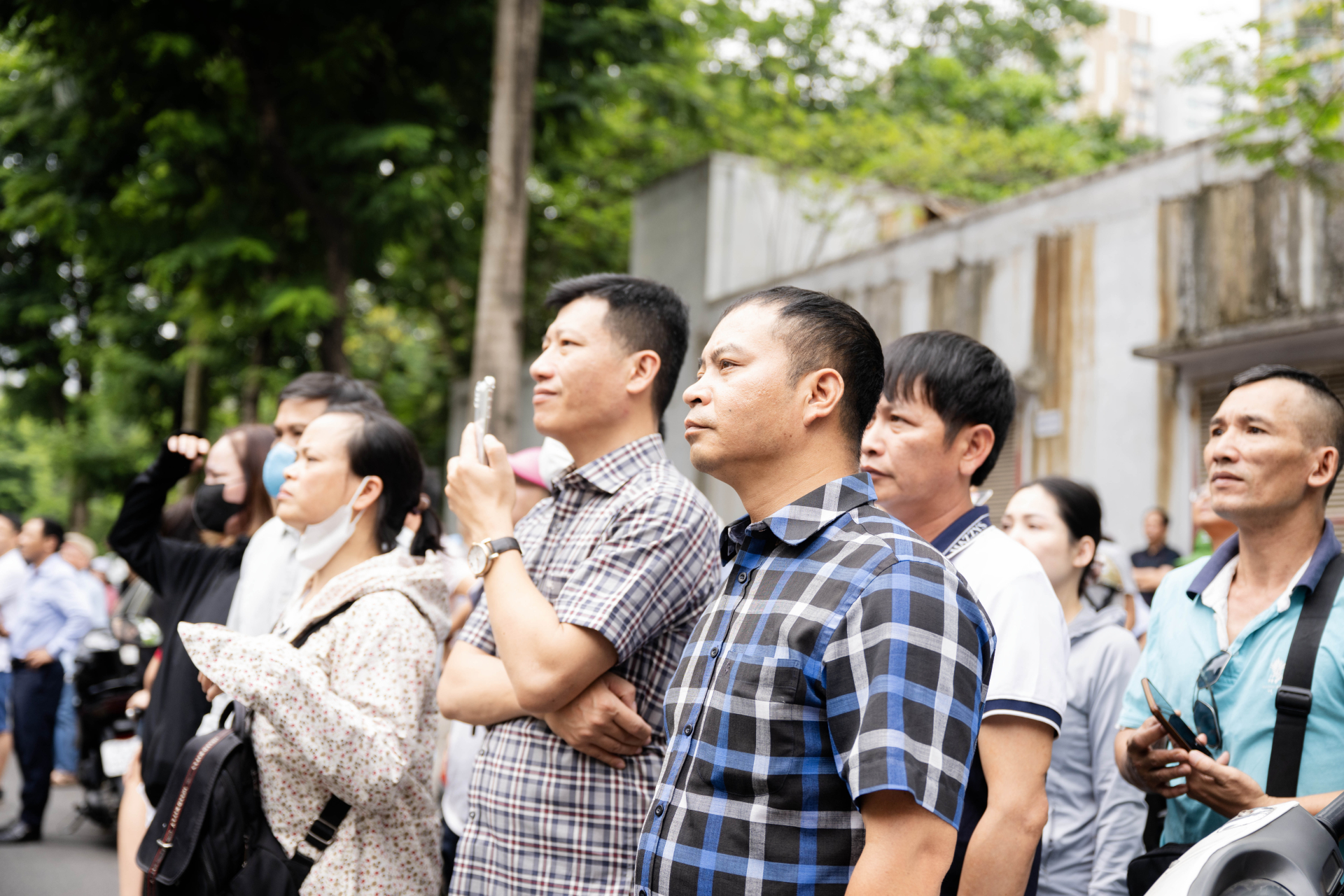 Hết giờ làm bài môn Văn thi tốt nghiệp THPT: Thí sinh ấn tượng với đề kiểu mới