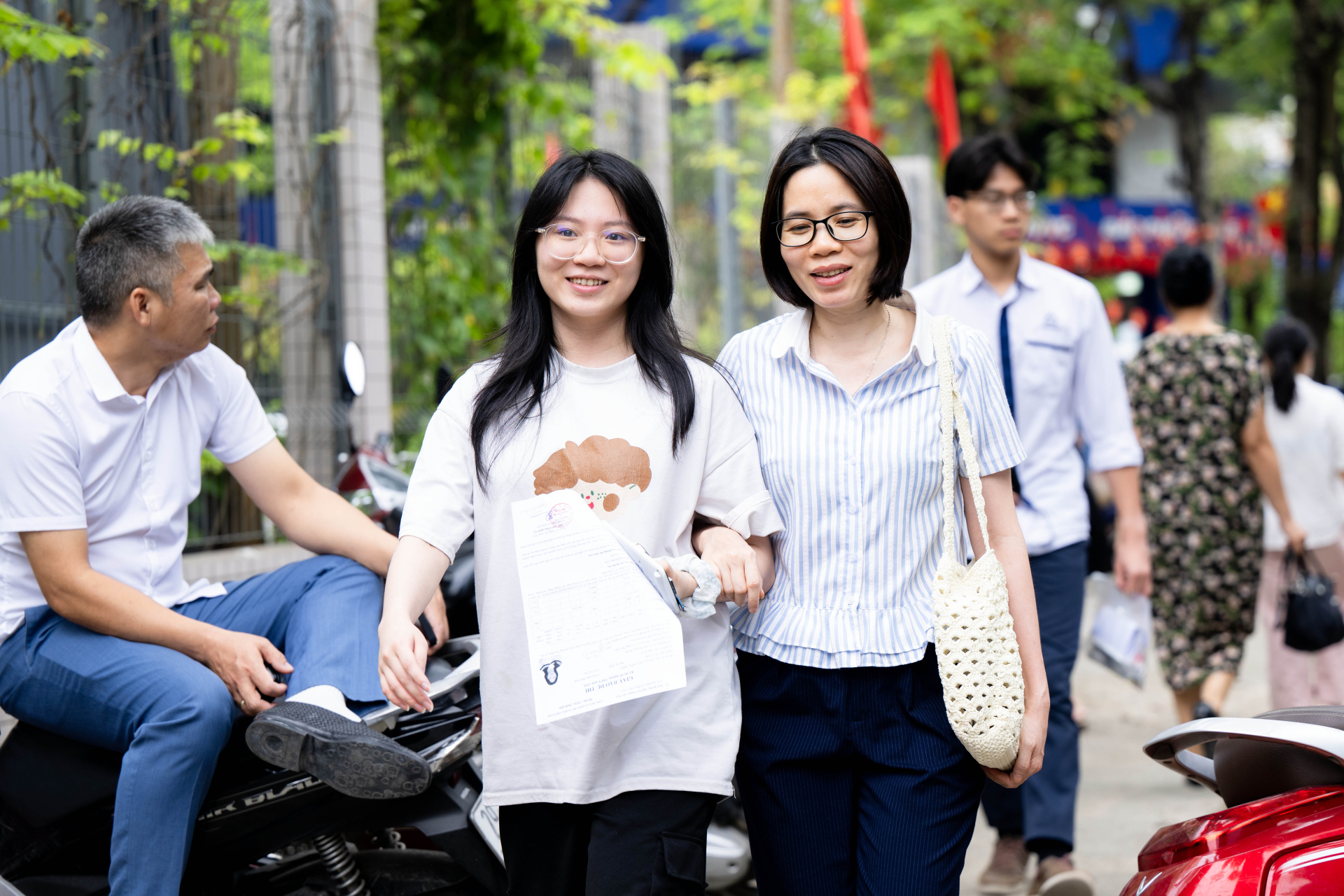 Chiều nay, 1,2 triệu sĩ tử cả nước tiếp tục