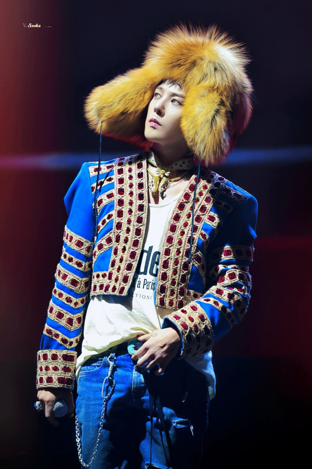 Năm 2025, G-DRAGON đã có hai lần trở lại Việt Nam và đều ghi nhận sức hút khổng lồ